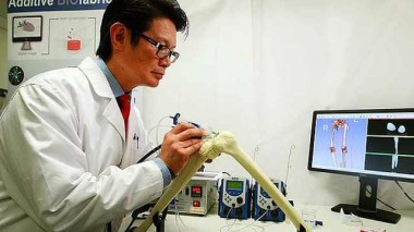 قلم بيولوجي يساعد الاطباء في بناء انسجة العظام