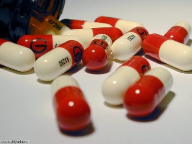 علماء: تناول المضادات الحيوية قد يسبب الإصابة بالسكري