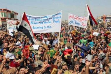 العراق : متظاهرون في الرمادي يطالبون باستقالة وزراء القائمة العراقية